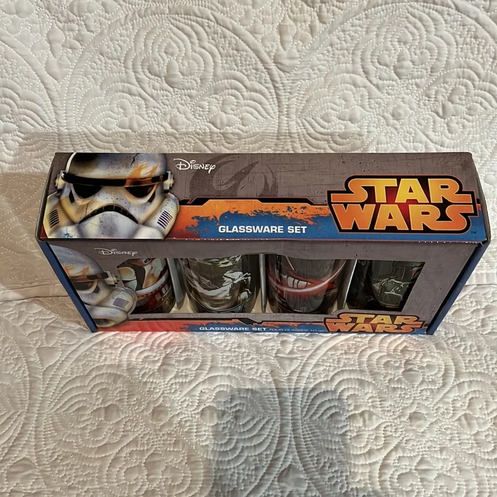 Star Wars glassware set, new in package‎